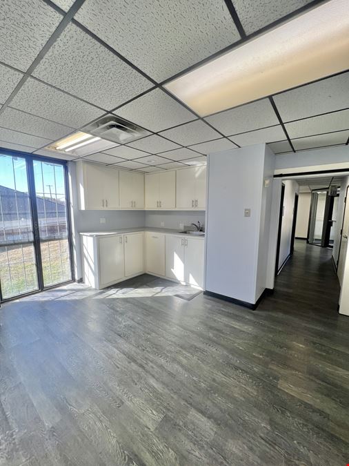 4900 N. Lincoln Blvd.