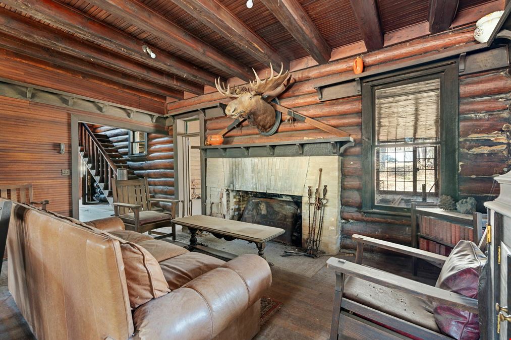 Seven Pines Lodge