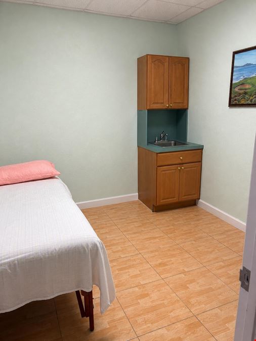 6972 Aloma Ave Unit 28 For Sale