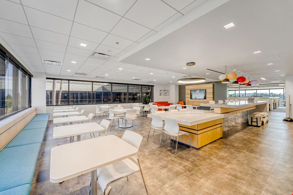 4910 Airport Plaza Dr, Long Beach, CA 90815