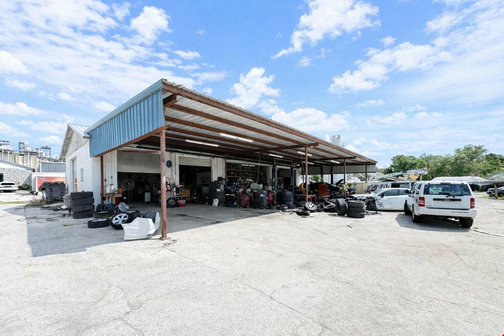 324 Recker Hwy