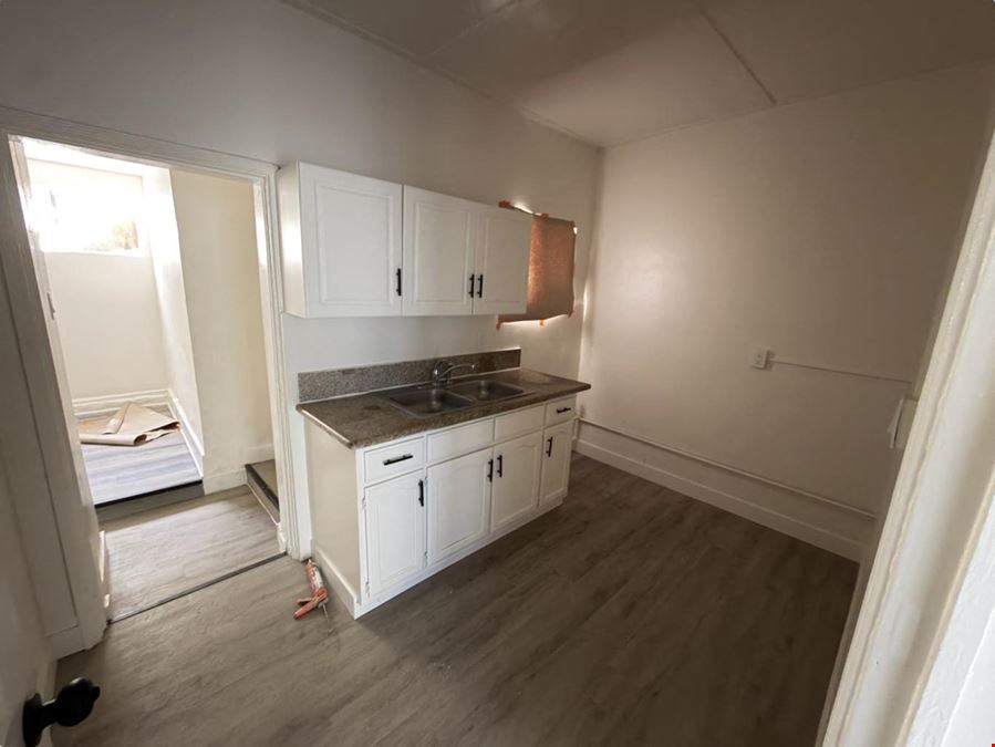 10007 S San Pedro St