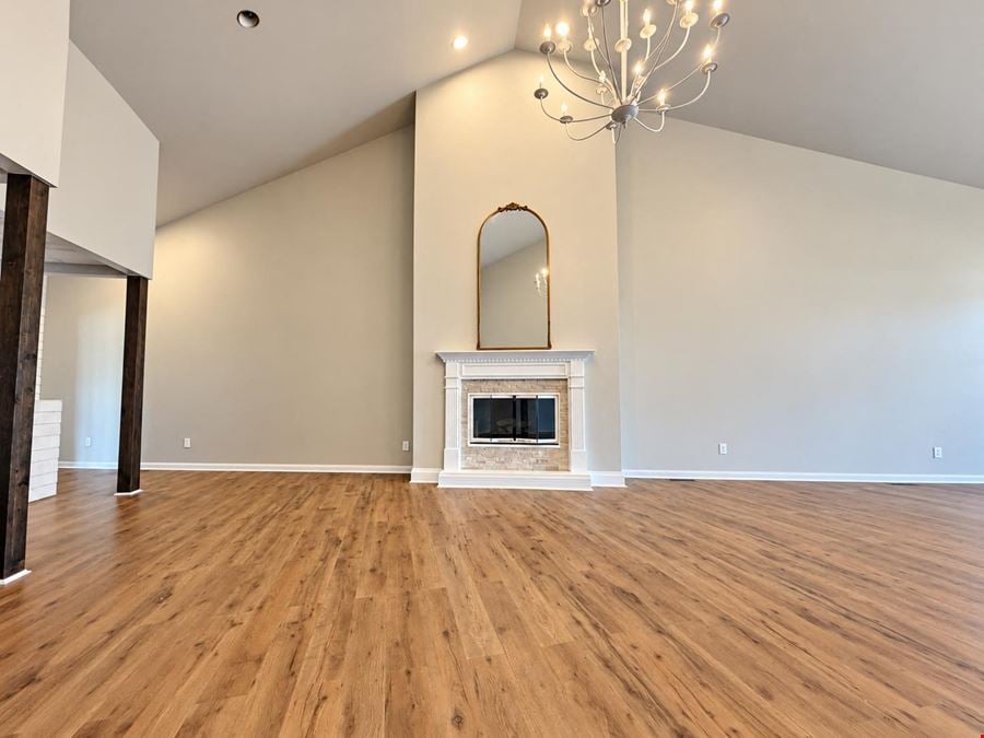 3127 Robbins Rd