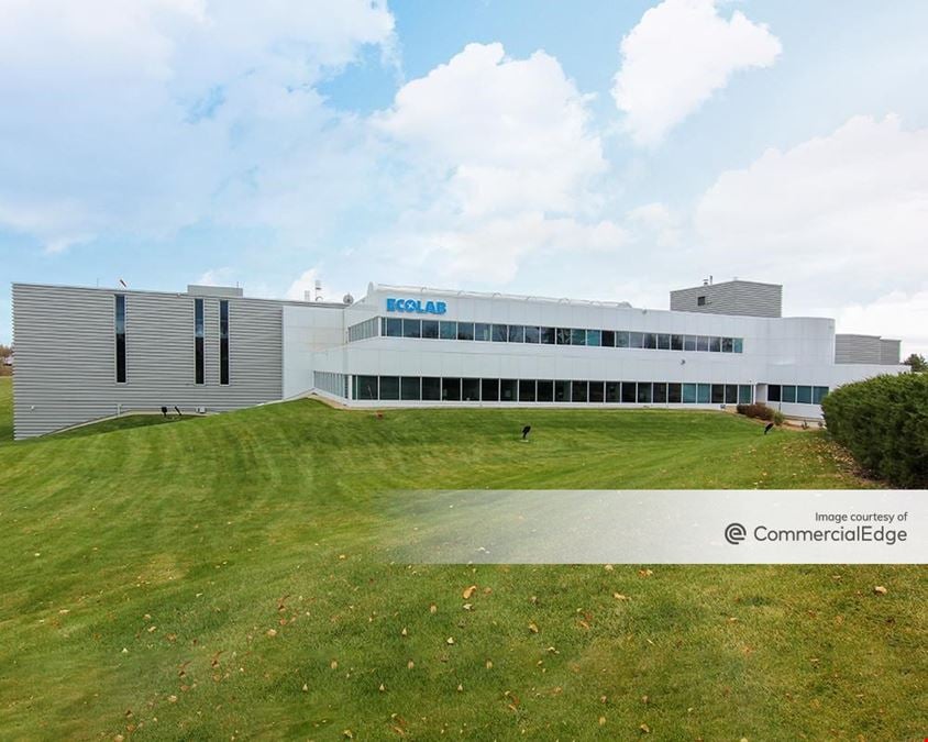 Highway 55 Business Center
