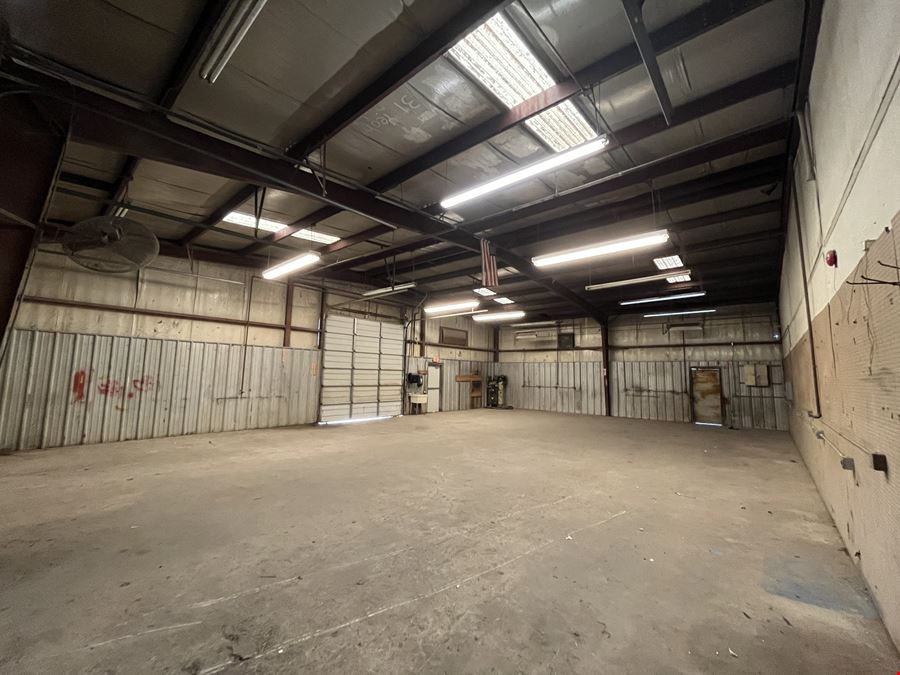 3439 Roosevelt Ave