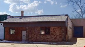 964 E 10 Mile Rd