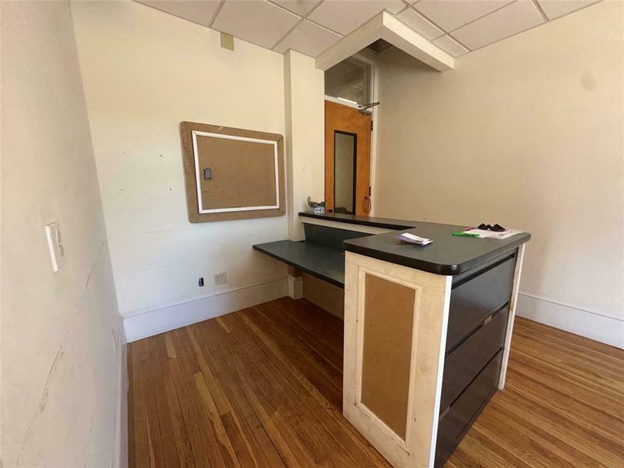 257 Washington Street Office