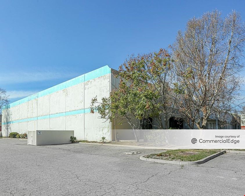 5002-5018 Lindsay Court