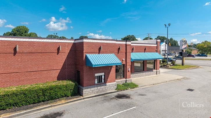 ±5,100-SF Restaurant Building with Existing Drive-thru in Place