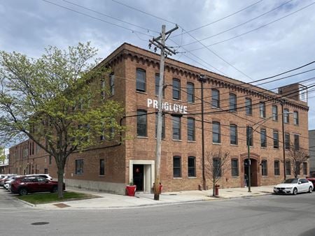 Preview of commercial space at 1229 North North Branch Street