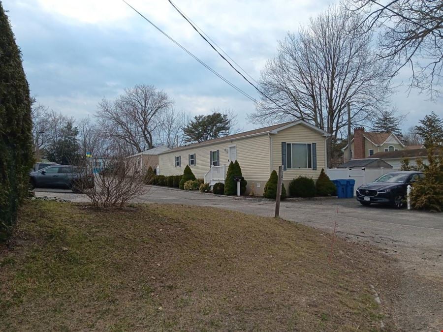 725 East Ave Ext