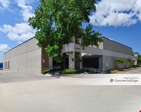 3130-3136 Skyway Circle S
