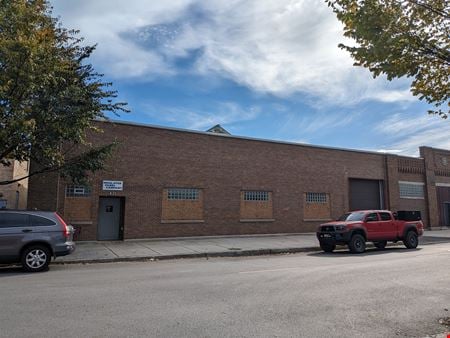 Preview of Industrial space for Sale at 421 N Paulina St