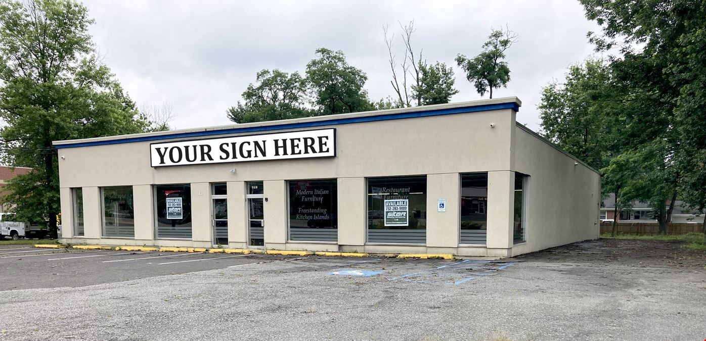 Single-Story Retail Building For Lease
