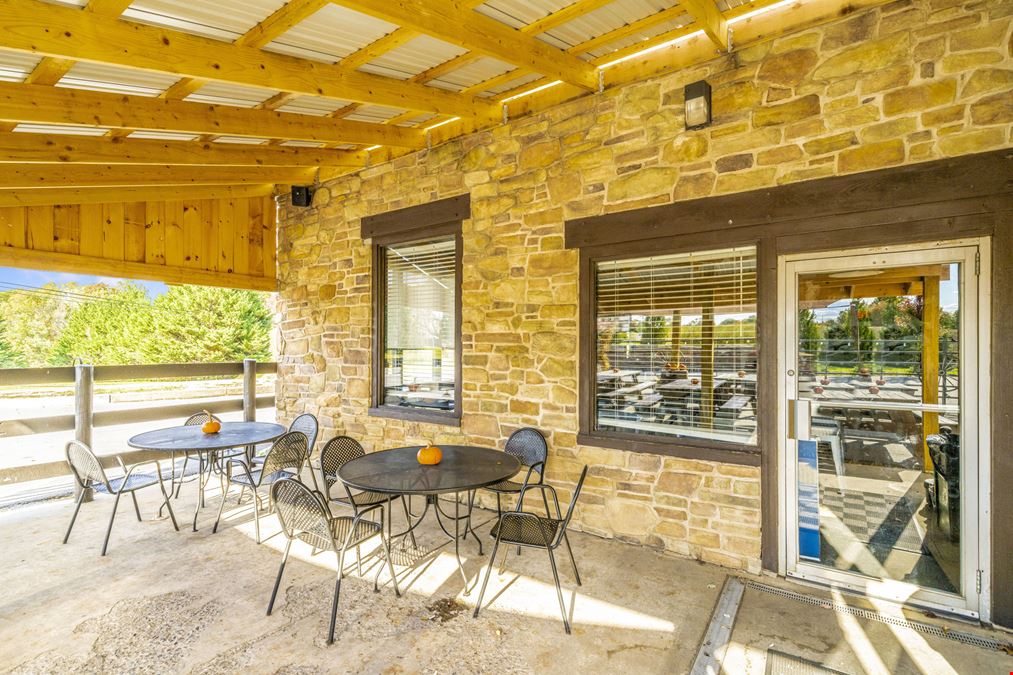 Widespread Country Market & The Bullpen Restaurant