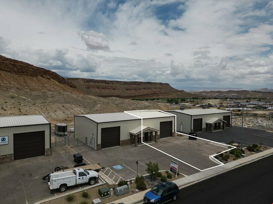 Office/Warehouse in White Sage
