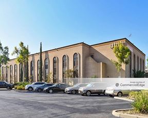 El Monte Executive Plaza