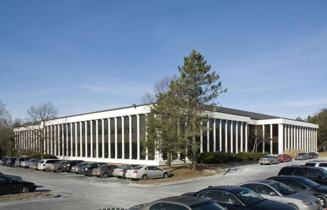 280 Shuman Blvd