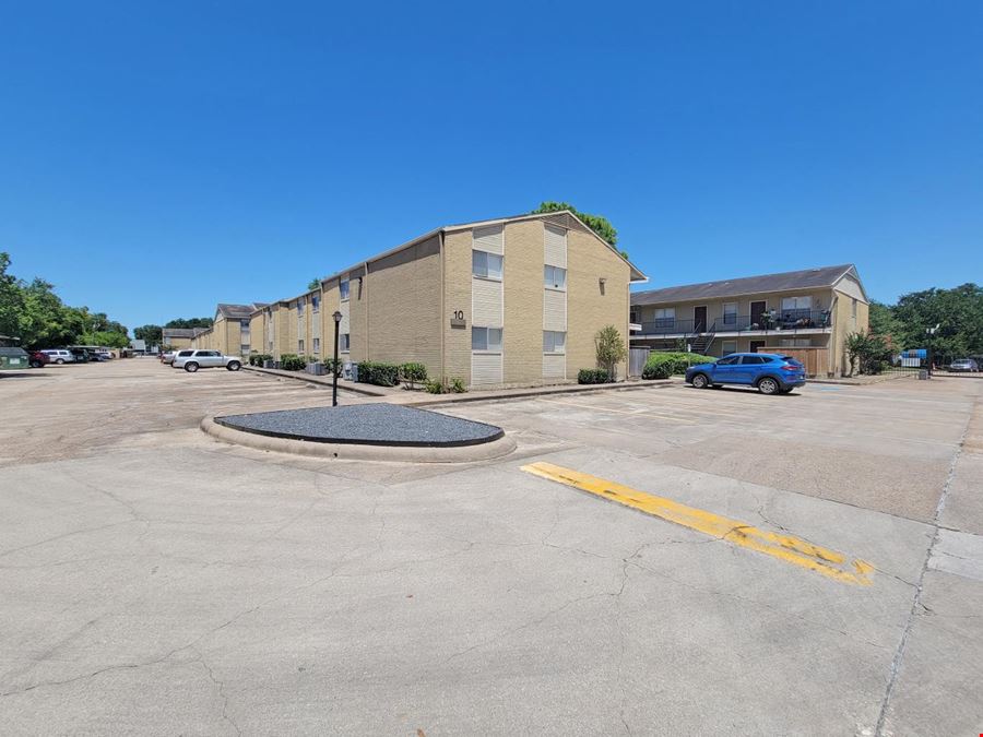 Meyerland Court