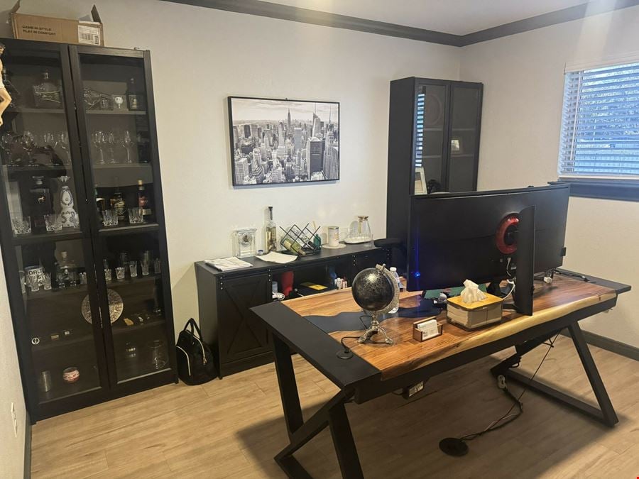 For Sale | Single-Tenant Office | North Houston / Hardy Corridor