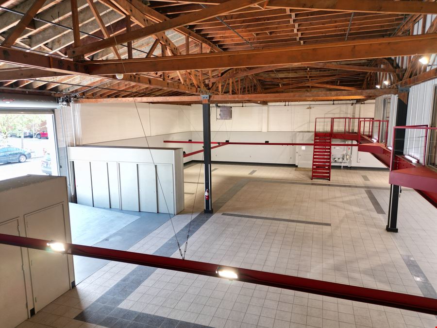 Unique SE Portland Warehouse with Wash Bay