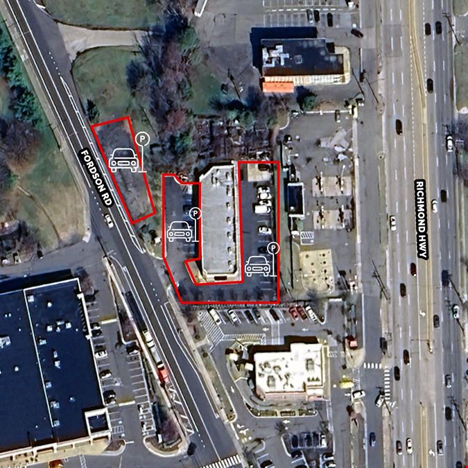 950 SF Retail Space across from Mt Vernon Plaza