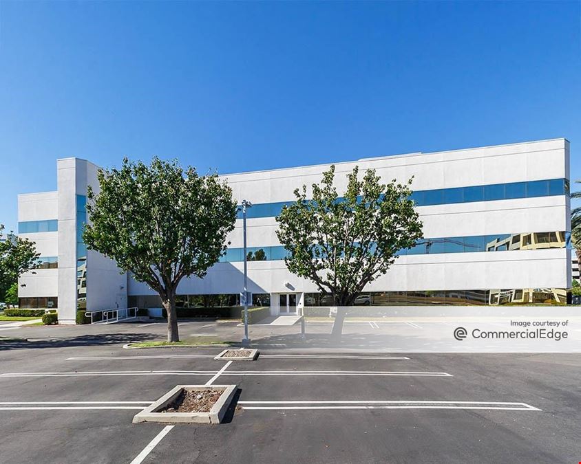 Main Corporate Center - 17900