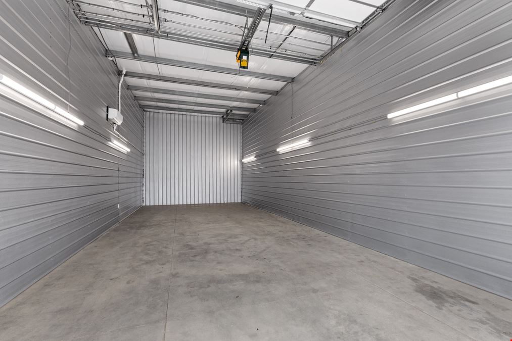 Storpro - 720 Antioch Drive