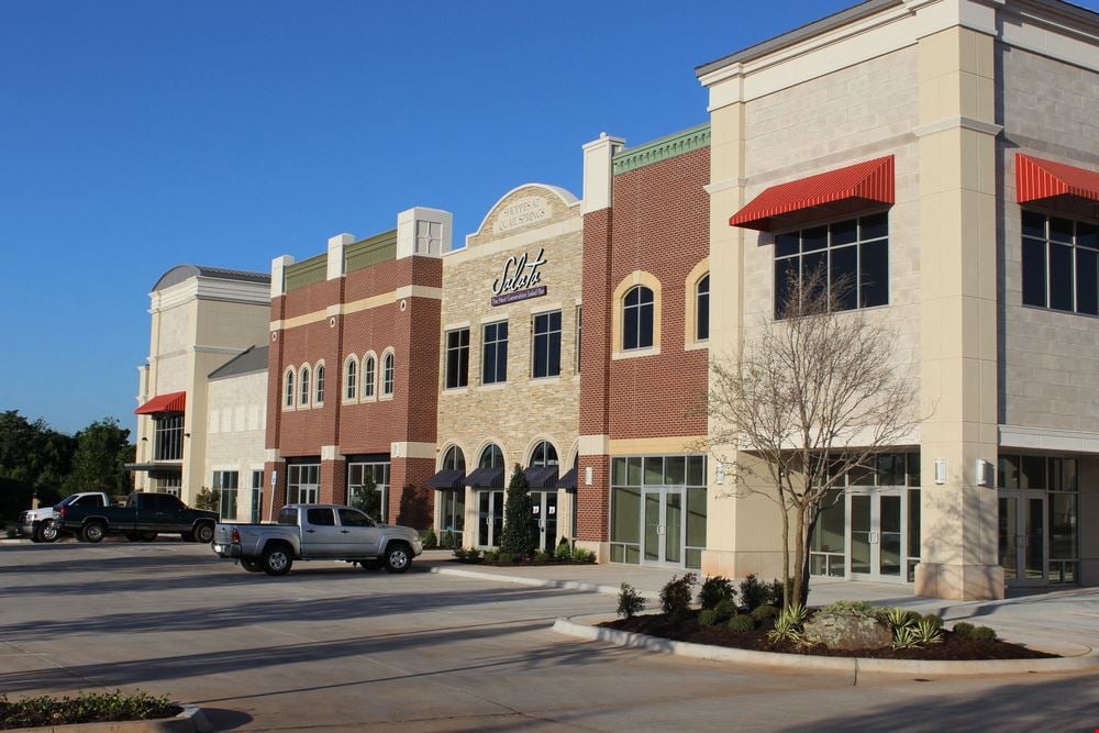 Shoppes at Quail Springs