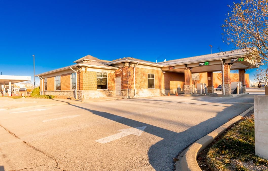 Class A Retail Building in East Louisville, KY