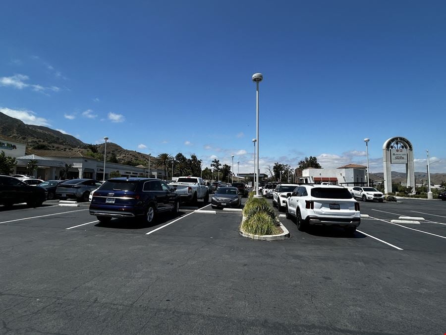 GREEN RIVER PROMENADE (Strip Center)