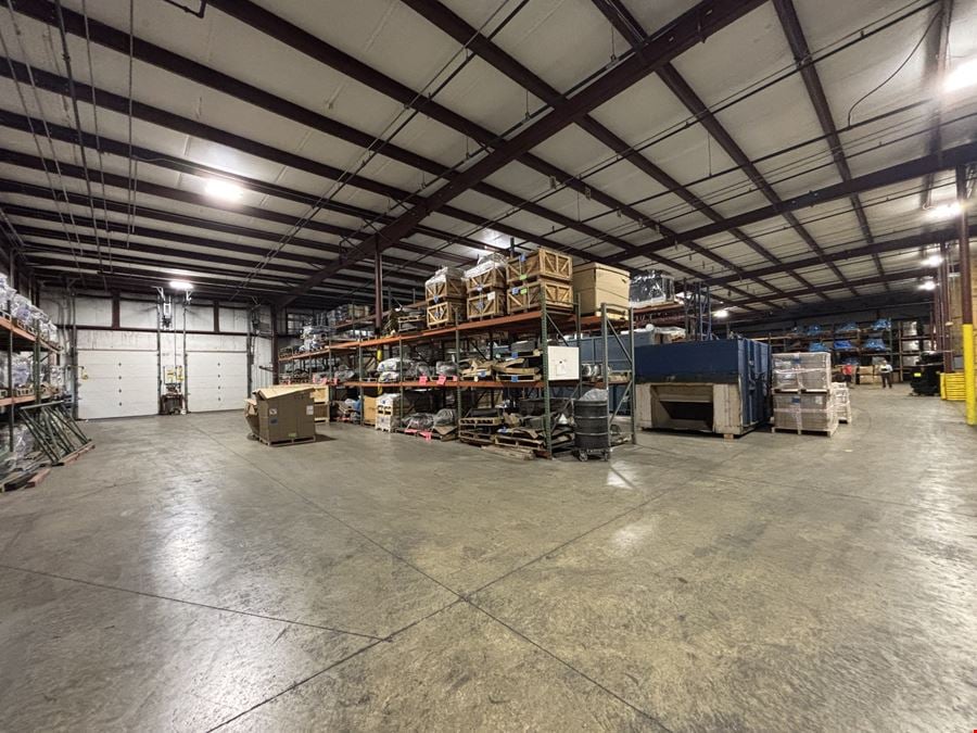 1040-1050 Industrial Parkway 