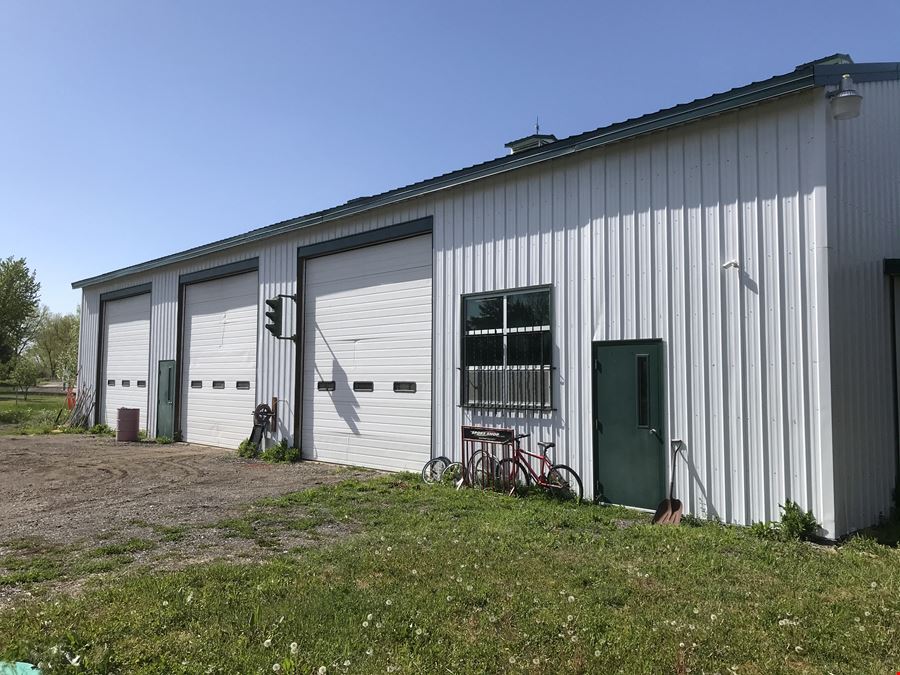 9026 Kautzman Rd