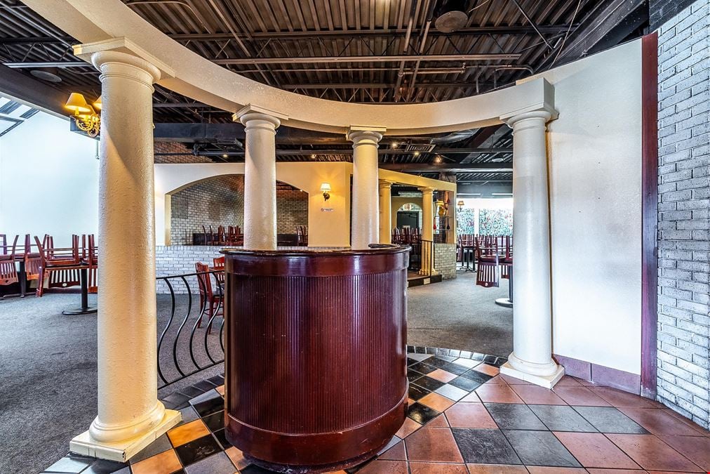 Former Casa Mare Restaurant