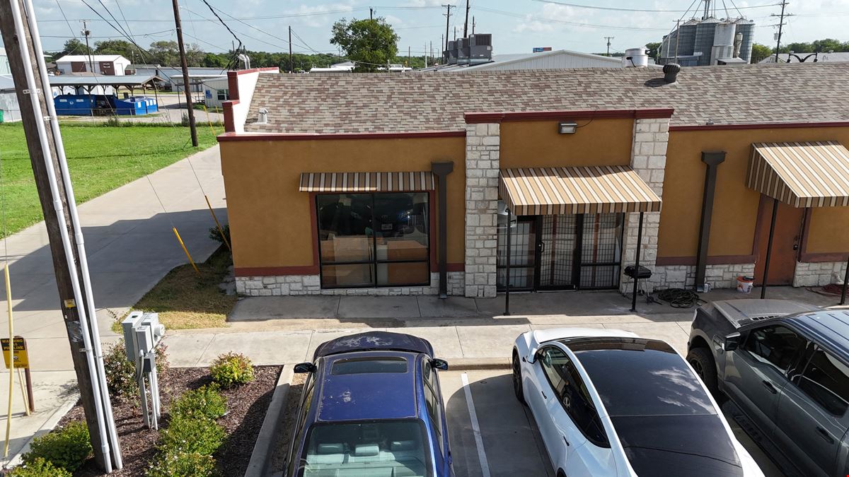 Prime Retail Space Available in Justin, TX – Ideal for Restaurant or Takeout!