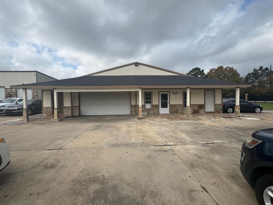 17125 Groeschke Rd