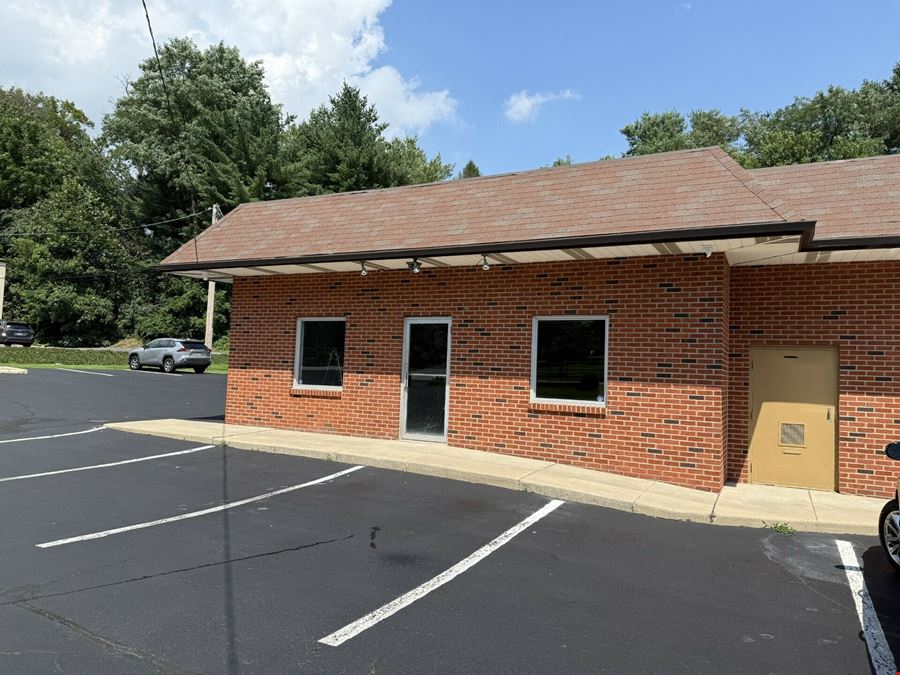 Minnies Square - In-line Retail Suite Available for Lease