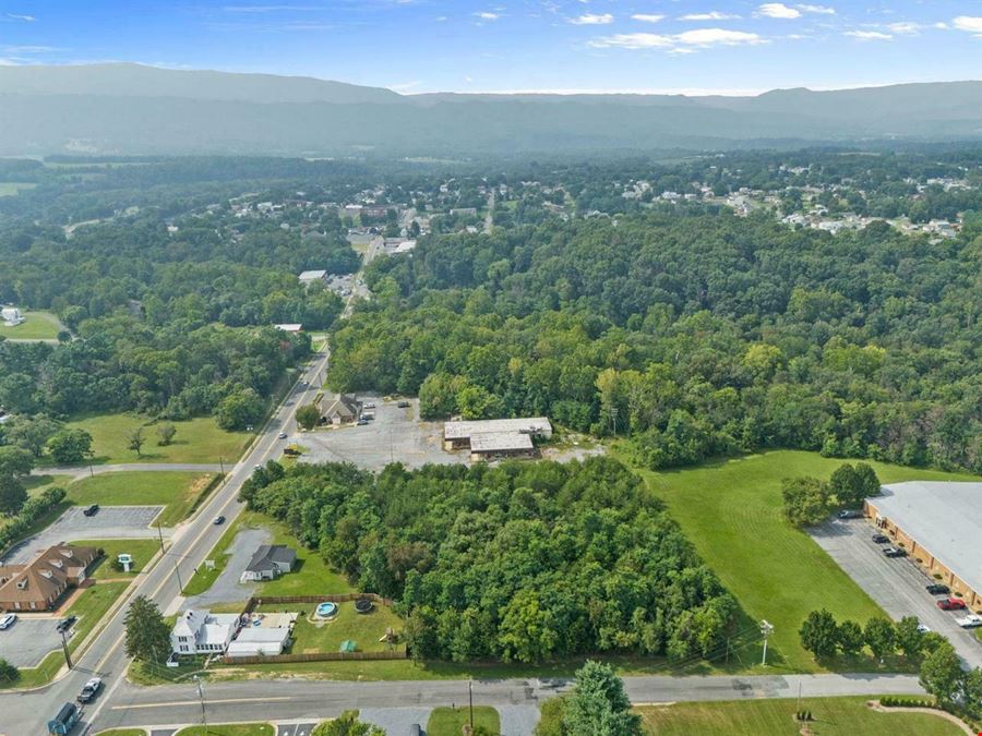 4.5 ACRE COMMERCIAL PARCEL IN THE TOWN OF SHENANDOAH