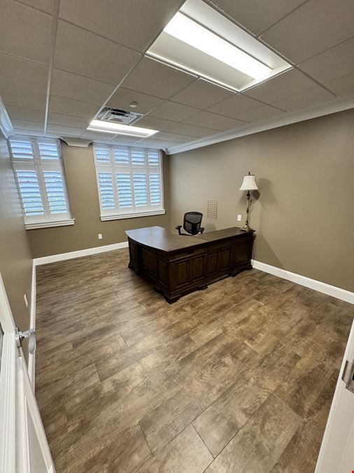 101 Neal Pl