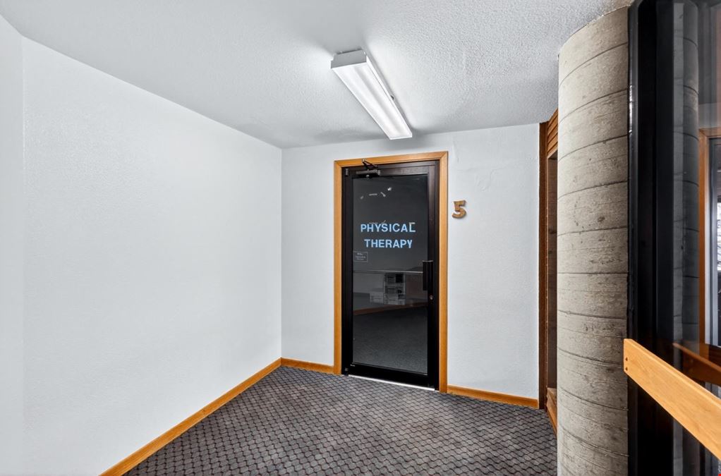 950 W. Ironwood Dr. #5