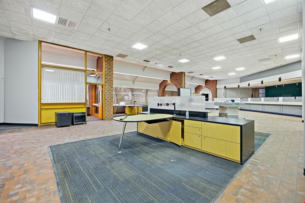 Central Street First Floor Retail