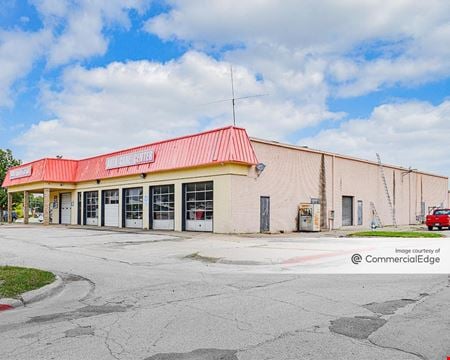 Preview of Retail space for Rent at 1680 East Belt Line Road