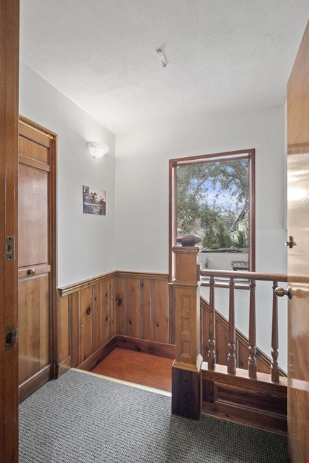 123 Live Oak Ave