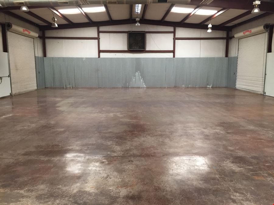 5,000 sq.ft. Office / Warehouse w/ Fenced Yard