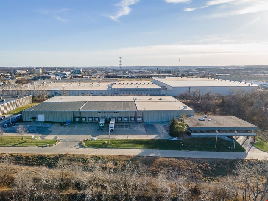 11005 E Cir
