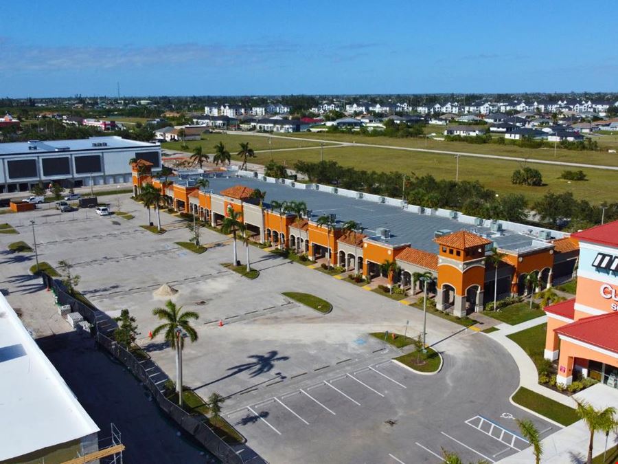 High Traffic Corridor | Call for Offers | Value Add Retail - Cape Coral, FL