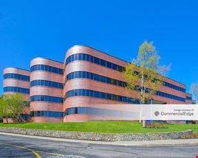 10 & 20 Burlington Mall Road