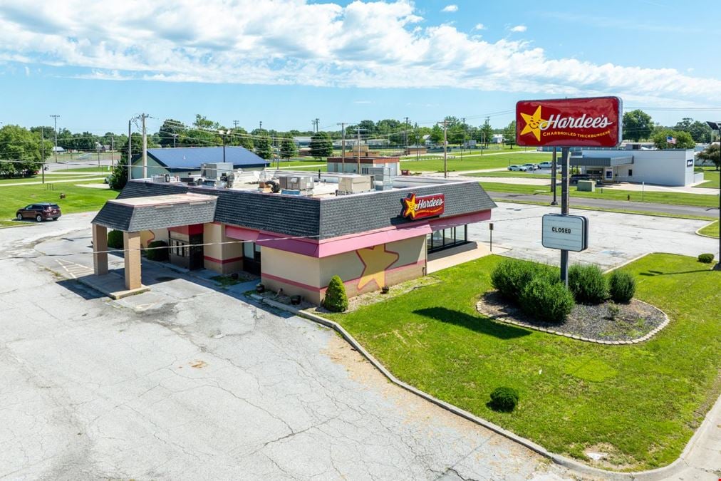 REIT Sale | Former Hardee’s with Drive-Thru | Hy-Vee Outparcel | Kansas City DMA