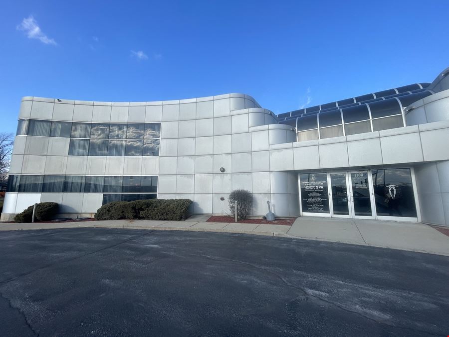 1700 Central Plaza
