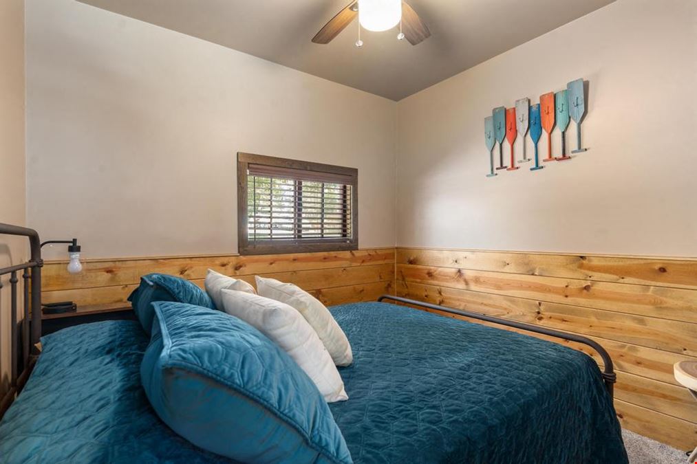 Reed's On The River - Cabin 3